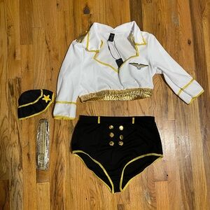 Fashion Nova Women's Dance Set - White and Black with Gold Accents